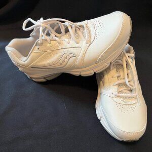 Women's Suacony White Progrid Echelon 10.5